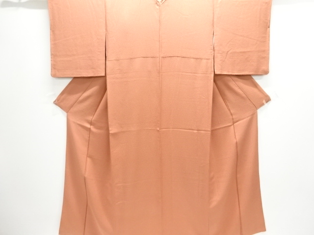 菊模様織り出し一つ紋色無地着物